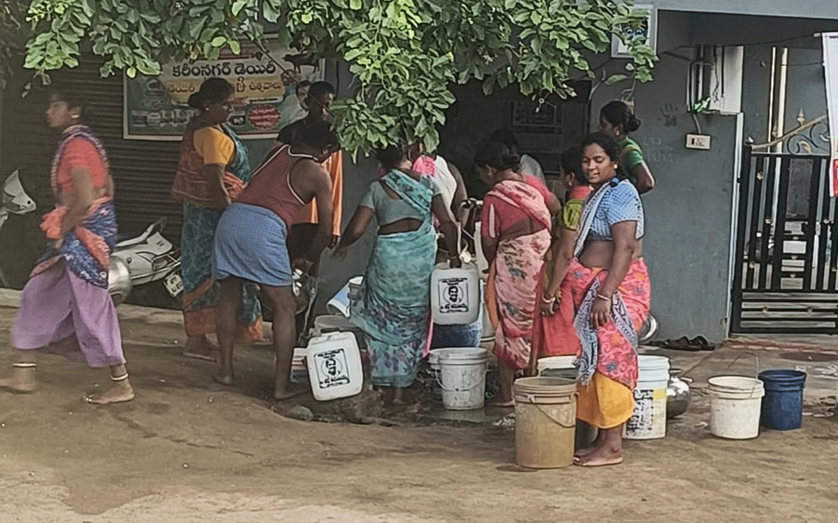 Rajapet : కొండ్రెడ్డి చెరువులో తాగునీటి కటకట