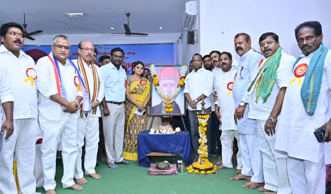 Nizamabad |  సామాజిక రుగ్మతలను పారదోలేందుకు పూలే కృషి