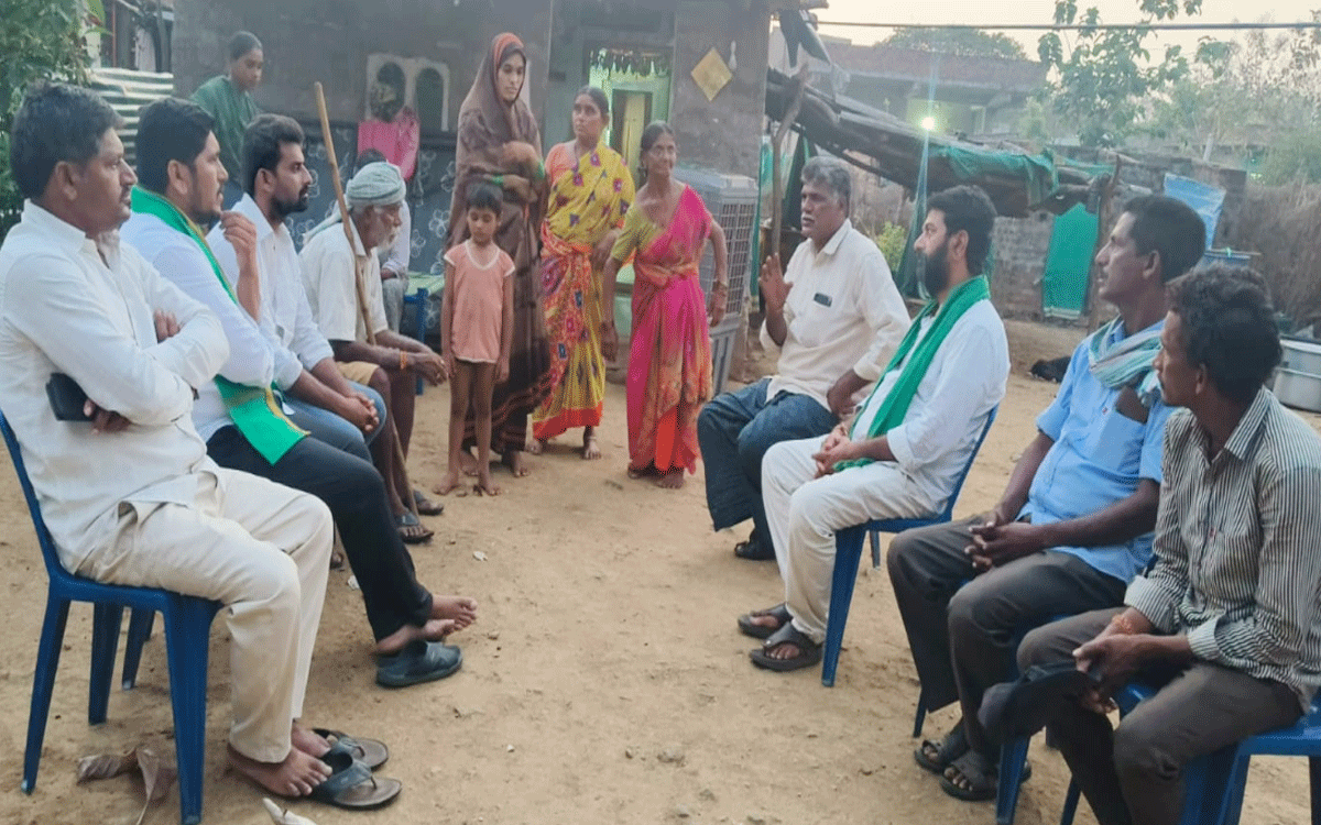 LHPS : రైతు కృష్ణ‌ కుటుంబాన్ని ప్రభుత్వం ఆదుకోవాలి : రాజేశ్ నాయ‌క్‌