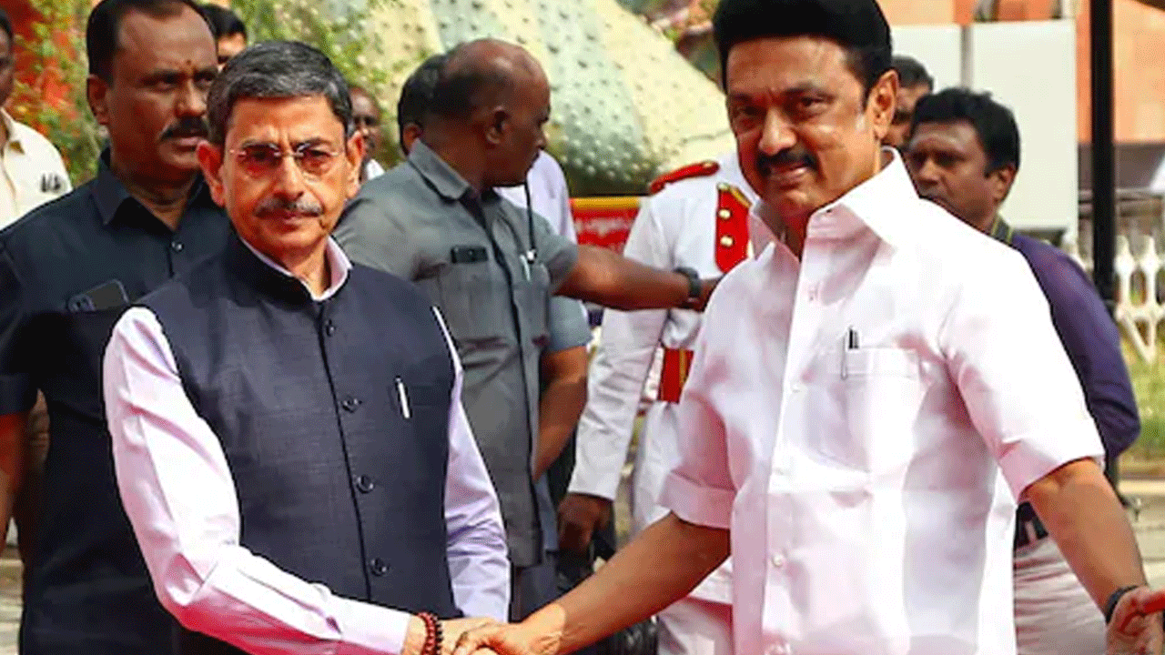 Supreme Court: త‌మిళ‌నాడు గ‌వ‌ర్న‌ర్‌పై సుప్రీంకోర్టు సీరియ‌స్‌.. 10 బిల్లుల‌కు అత్యున్న‌త న్యాయ‌స్థానం ఆమోదం