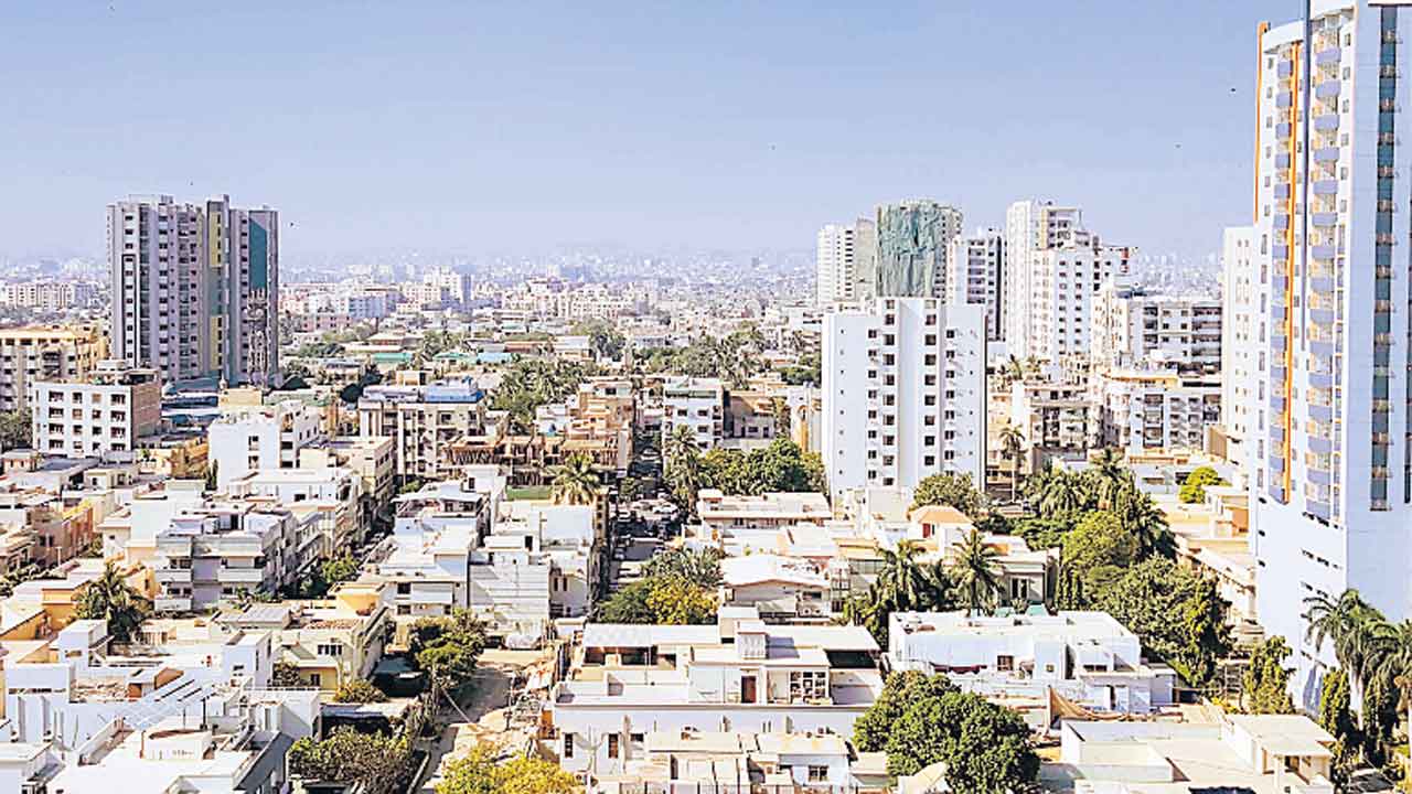 Telangana | రియల్‌ ఆదాయం పాతాళానికి!.. కాంగ్రెస్‌ పాలనలో పడిపోయిన స్టాంప్స్‌, రిజిస్ట్రేషన్‌శాఖ రాబడి