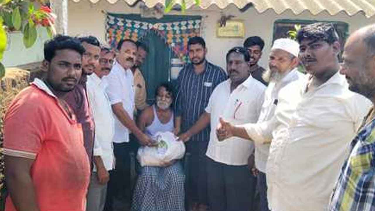 Financial assistance | తెలంగాణ ఉద్యమకారుడికి ఆర్థిక సహాయం అందజేత