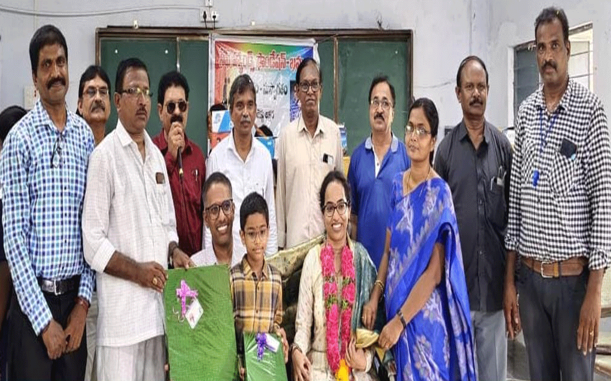 Madhira : ప్ర‌భుత్వ పాఠ‌శాల‌ల అభివృద్ధికి ‘సేఫ్ హ్యాండ్స్’ చేయూత అభినంద‌నీయం : ఎంఈఓ ప్ర‌భాక‌ర్‌