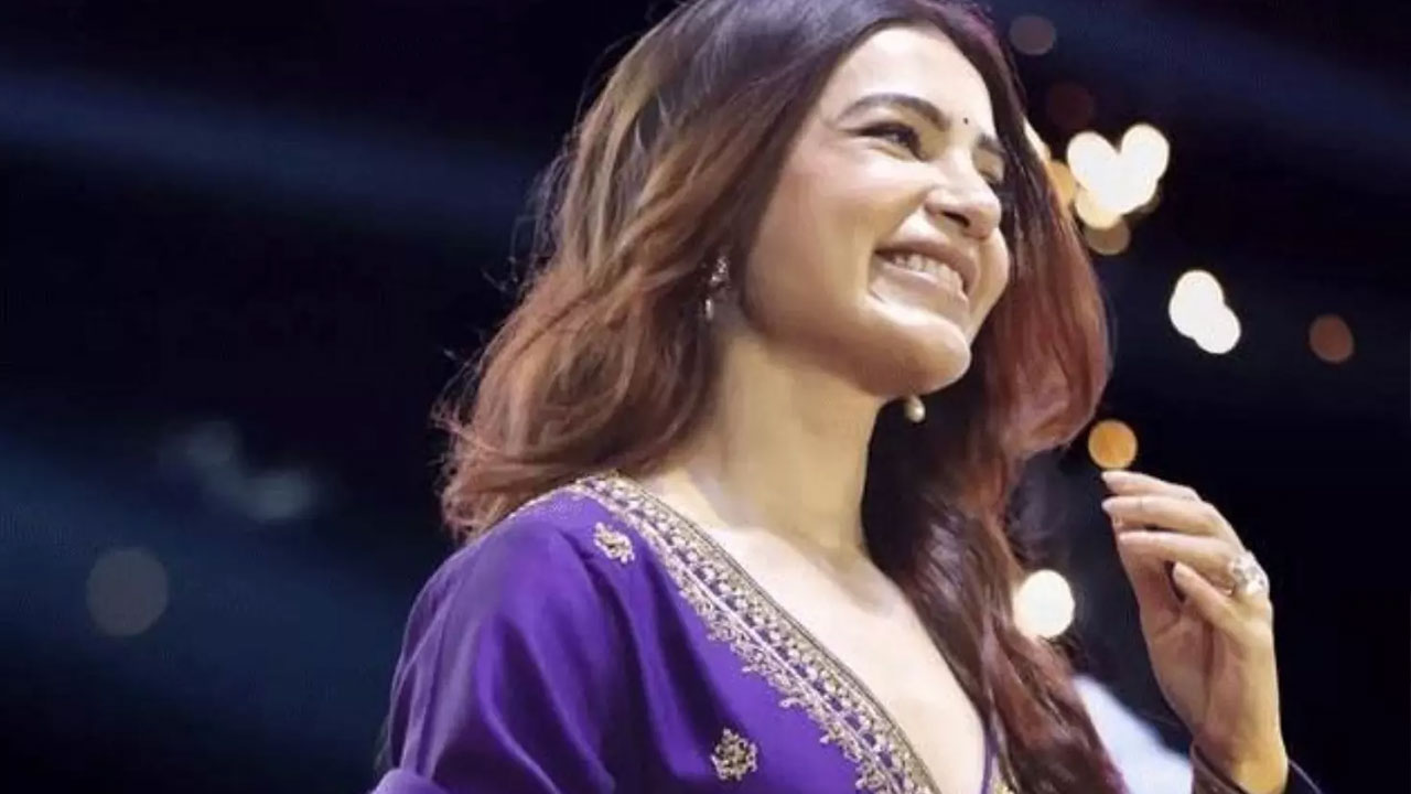 Samantha | సమంత అంత మాట అనేసింది ఏంటి.. అవి చూస్తుంటే సిగ్గేస్తుందంటూ కామెంట్