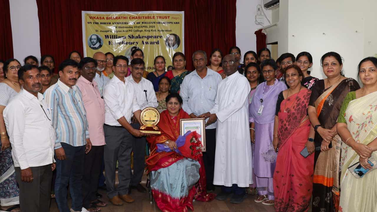 డాక్టర్ సంగీతకు విలియం షేక్స్‌పియర్ అవార్డు 2025 ప్రధానం