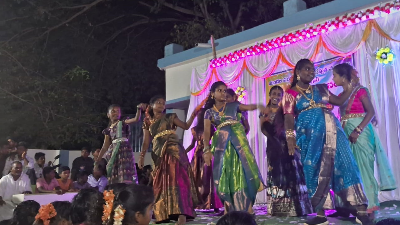 Annual Day Celebrations | ప్రాథమికోన్నత పాఠశాలలో వార్షికోత్సవ వేడుకలు.. సాంస్కృతిక ప్రదర్శనలతో అలరించిన విద్యార్థులు