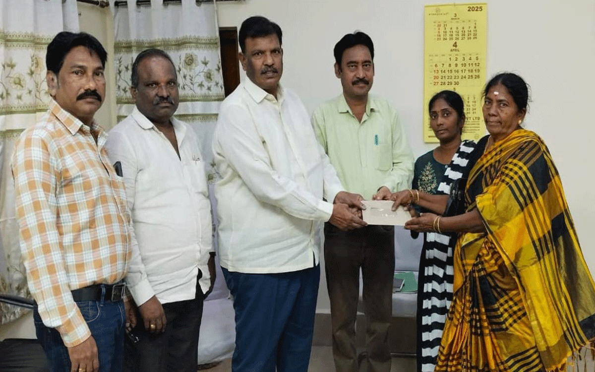 Ramavaram : సేవా గుణాన్ని అలవర్చుకోవాలి : జీఎం శాలెం రాజు