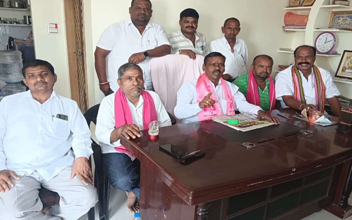 Alair : బీఆర్ఎస్‌ రజతోత్సవ సభను విజయవంతం చేయాలి : వస్పరి శంకరయ్య