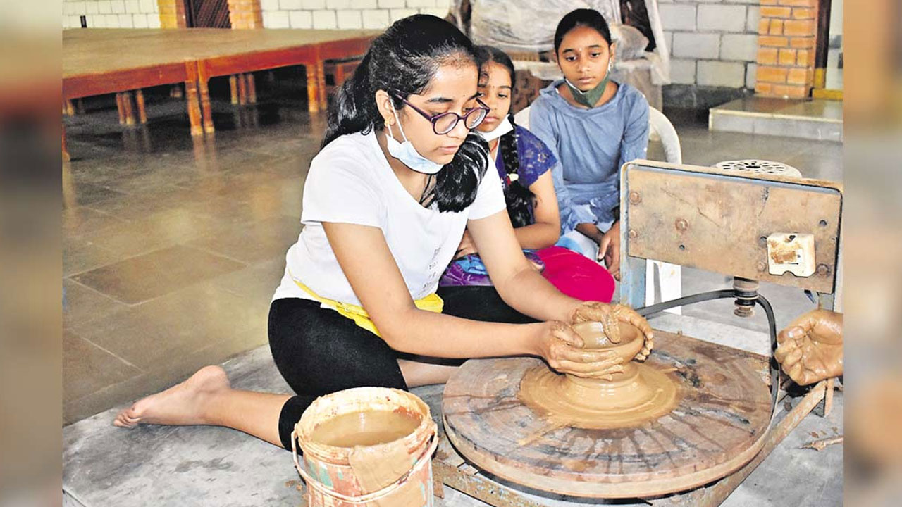 Shilparamam | శిల్పారామంలో సమ్మర్ ఆర్ట్ క్యాంప్