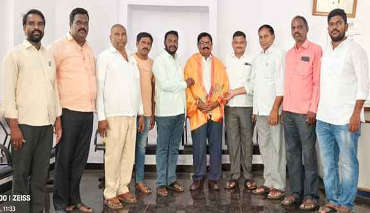 karimnagar | న్యాయవాదుల సమస్యలు పరిష్కరిస్తా