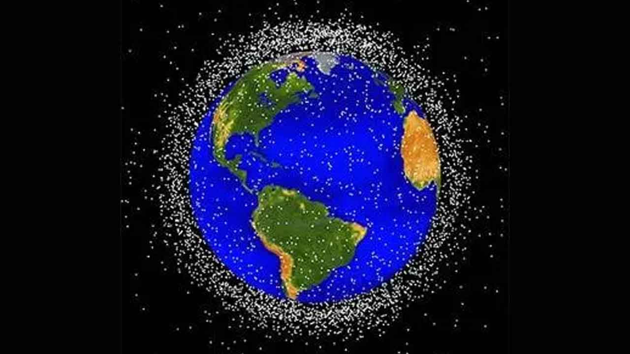 రోదసి చెత్తతో ప్రయోగాలకు ముప్పు