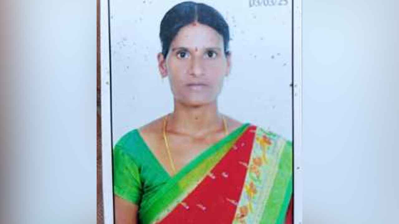 Woman dies | కాట్రపల్లిలో విషాదం.. వడదెబ్బతో మహిళ మృతి