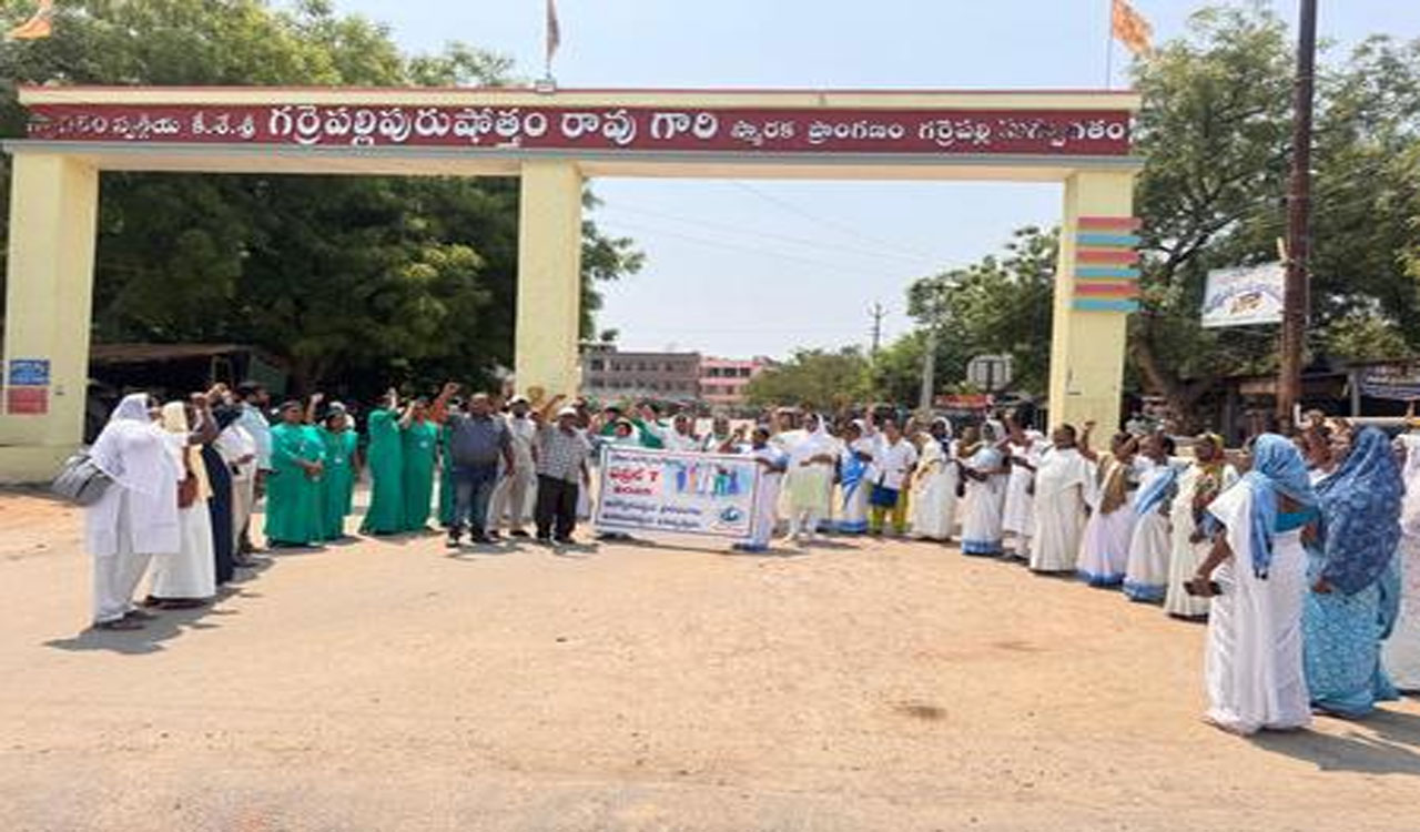 Sultanabad | వ్యాధుల పట్ల అవగాహన పెంచుకోవాలి