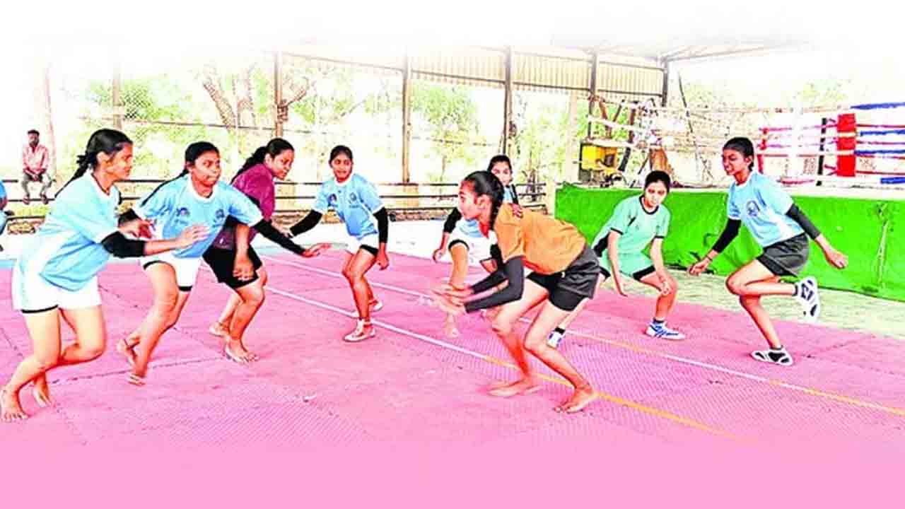 వేసవి క్రీడా శిక్షణ తరగతులకు దరఖాస్తులు