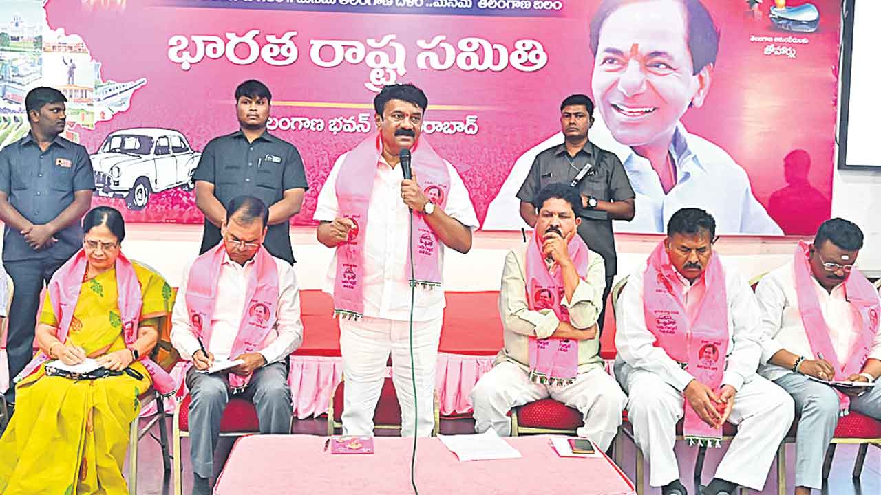 హలో గ్రేటర్‌.. చలో వరంగల్‌