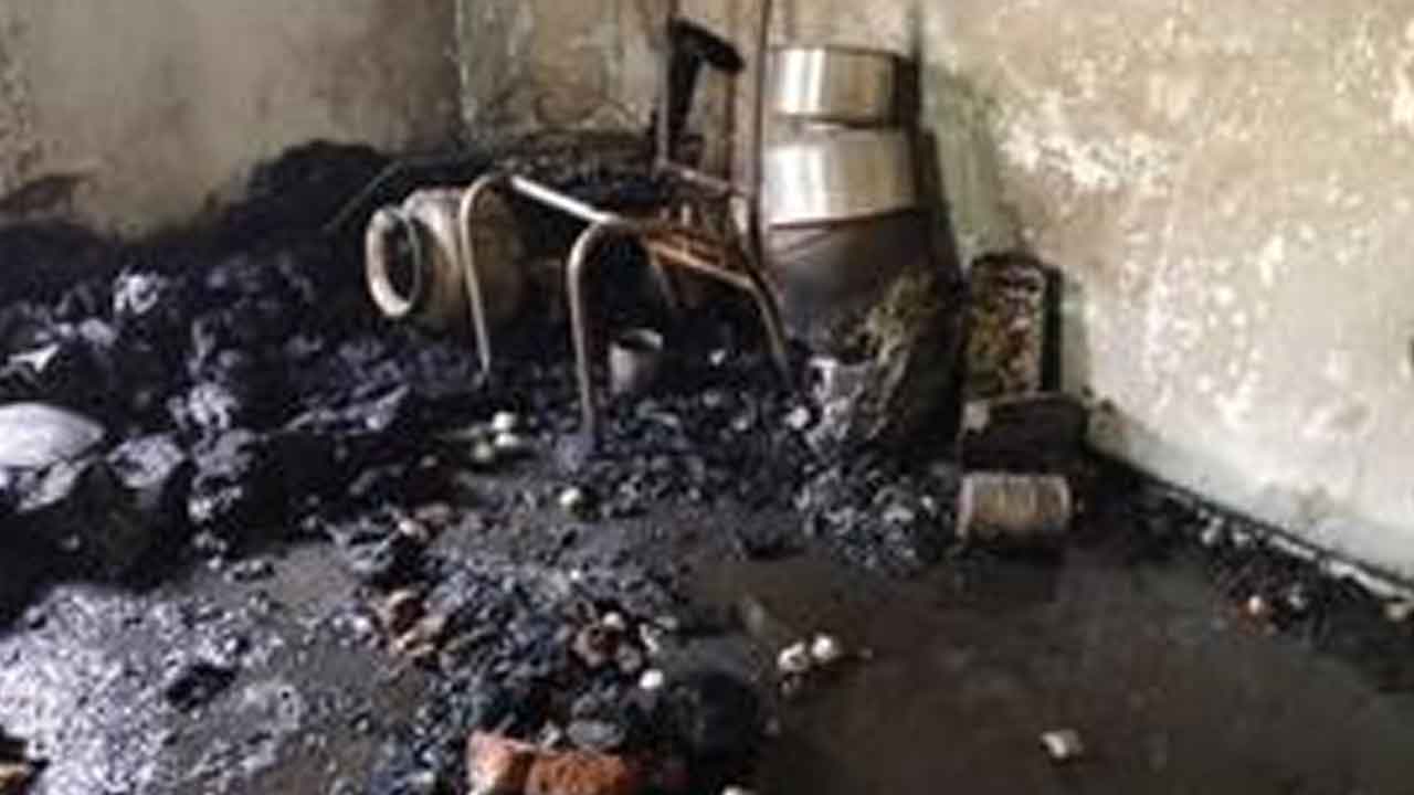 short circuit | షార్ట్ సర్క్యూట్‌తో ఇల్లు దగ్ధం.. తిమ్మాజిపేటలో ఘటన