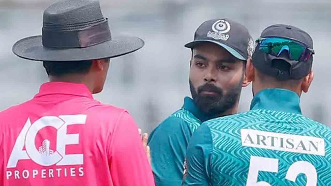Dhaka Premier League | మైదానంలో అంపైర్‌తో గొడ‌వ‌.. నిషేధానికి గురైన యువ‌ క్రికెట‌ర్