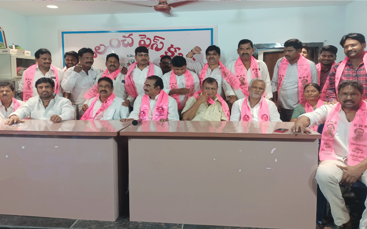 Palvancha : కేసీఆర్ మ‌ళ్లీ సీఎం కావాలంటున్న తెలంగాణ స‌మాజం : మాజీ మంత్రి వ‌న‌మా