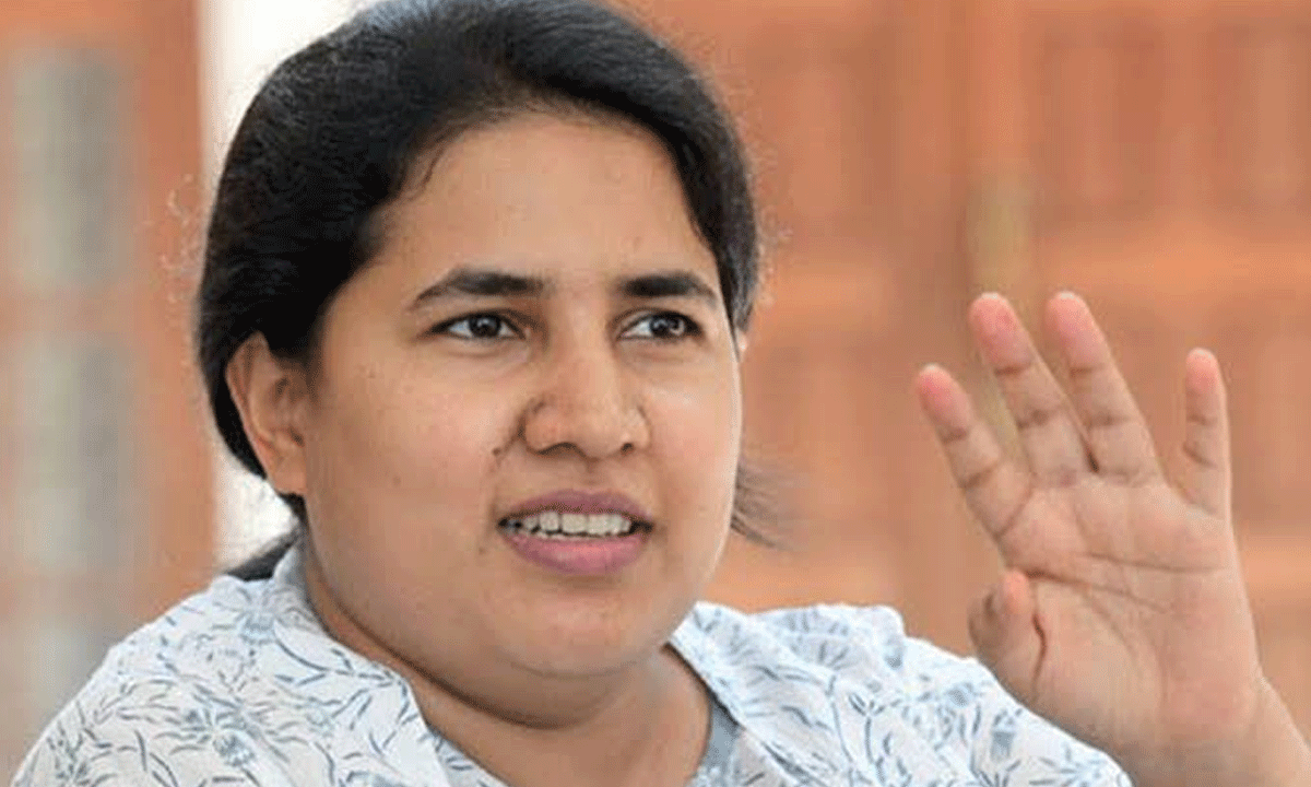 Veena Vijayan: కేర‌ళ సీఎం విజ‌య‌న్ కుమార్తెపై ఆర్థిక నేరం కేసులో విచార‌ణ‌కు కేంద్రం అనుమ‌తి