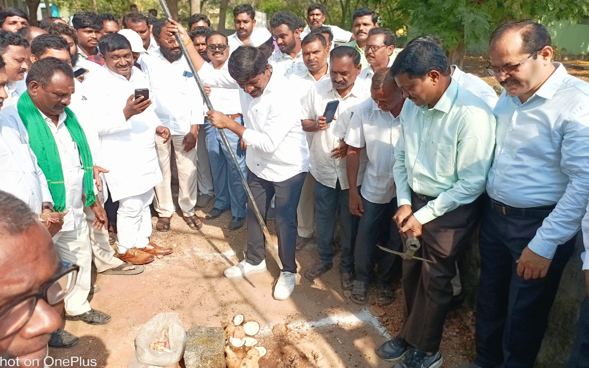 Kattangur : పేదలందరికీ ఇందిరమ్మ ఇండ్లు : ఎమ్మెల్యే వీరేశం