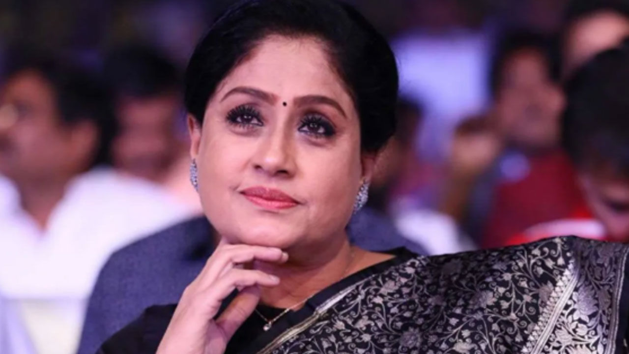 Vijayashanthi | 58 ఏళ్ల వ‌య‌స్సులో విజ‌య‌శాంతి రెండు గంట‌లు బుర‌ద‌లో..బాడీ వ‌ణికిపోయింది