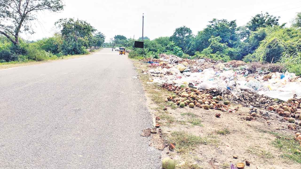 కళతప్పిన పల్లె.. ఏడాదిన్నర కాంగ్రెస్‌ పాలనలోనే బావురుమంటున్న గ్రామాలు