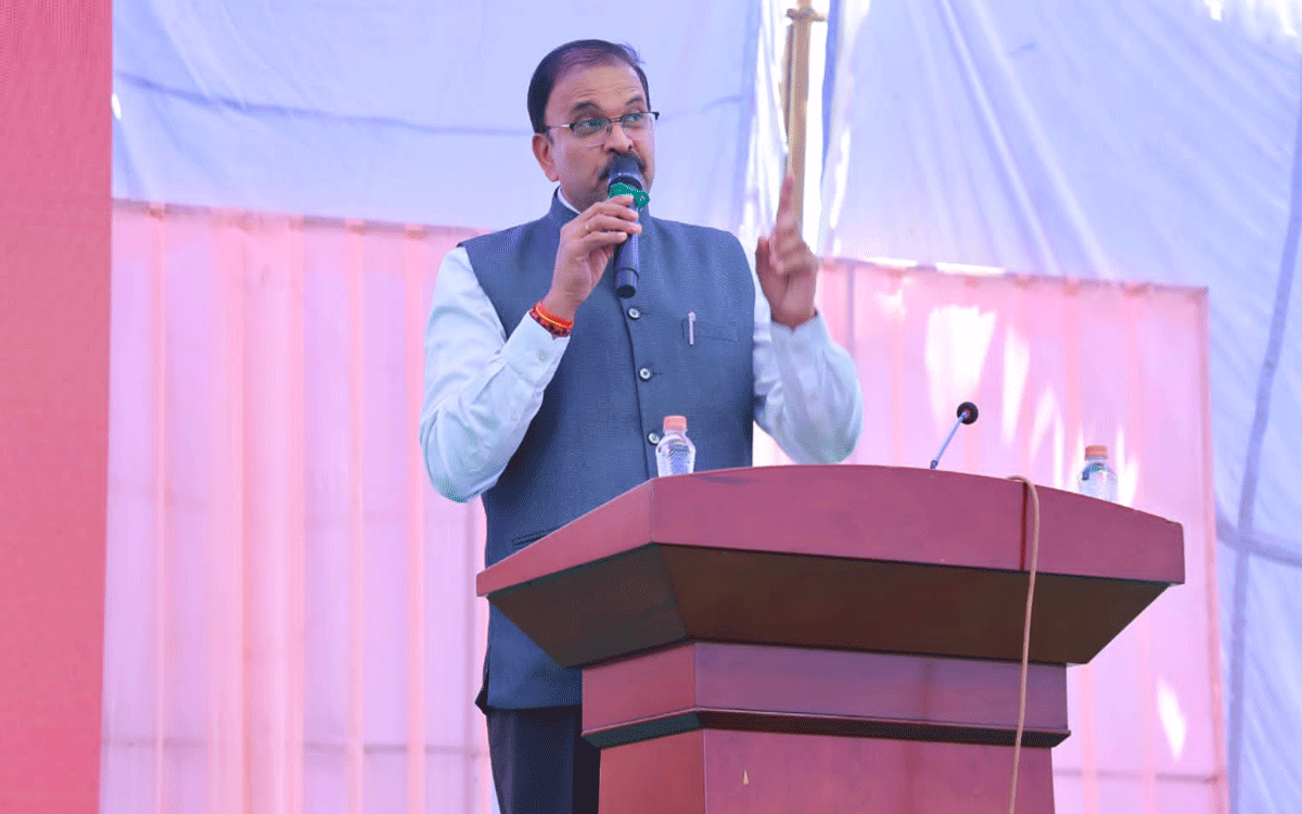 Anurag Engineering College : విద్యార్థులు సామాజిక చైతన్యం కలిగి ఉండాలి : సీబీఐ మాజీ జేడీ లక్ష్మీనారాయణ