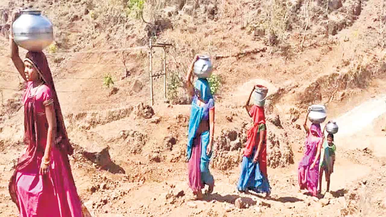 Drinking Water | మంచినీళ్లు లేని ఊళ్లో తాను ఉండను.. భర్తను వదిలేసి వెళ్లిపోయిన భార్య