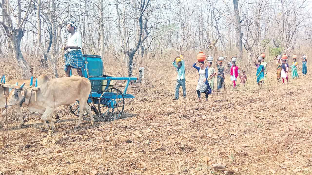 బండి కడితేనే.. బిందెడు నీళ్లు