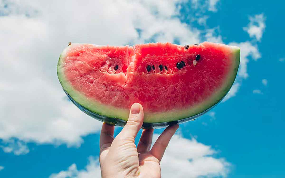 Watermelon | వేస‌వి సీజ‌న్‌లో పుచ్చ‌కాయ‌ల‌ను విడిచిపెట్ట‌కుండా తినాల్సిందే.. ఎందుకంటే..?