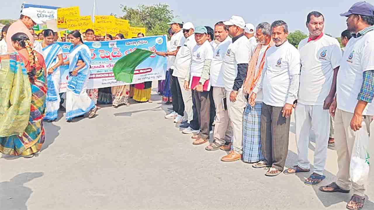 పేదల ఉపాధికి ప్రోత్సాహం అందివ్వాలి