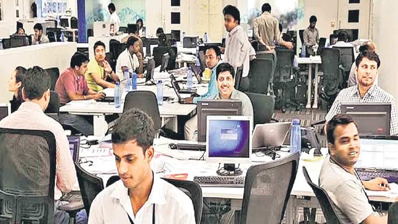 Working Hours | దేశంలో సగటు పని గంటలు 7.5.. ఢిల్లీలో అత్యధికంగా 9.5 గంటలు