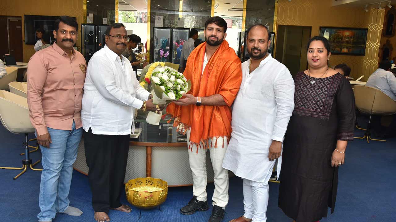 కసితో సాధన చేస్తే తెలంగాణ రెజ్లర్లు కూడా ఒలింపిక్స్‌లో గెలవచ్చు : రవి కుమార్ దహియా