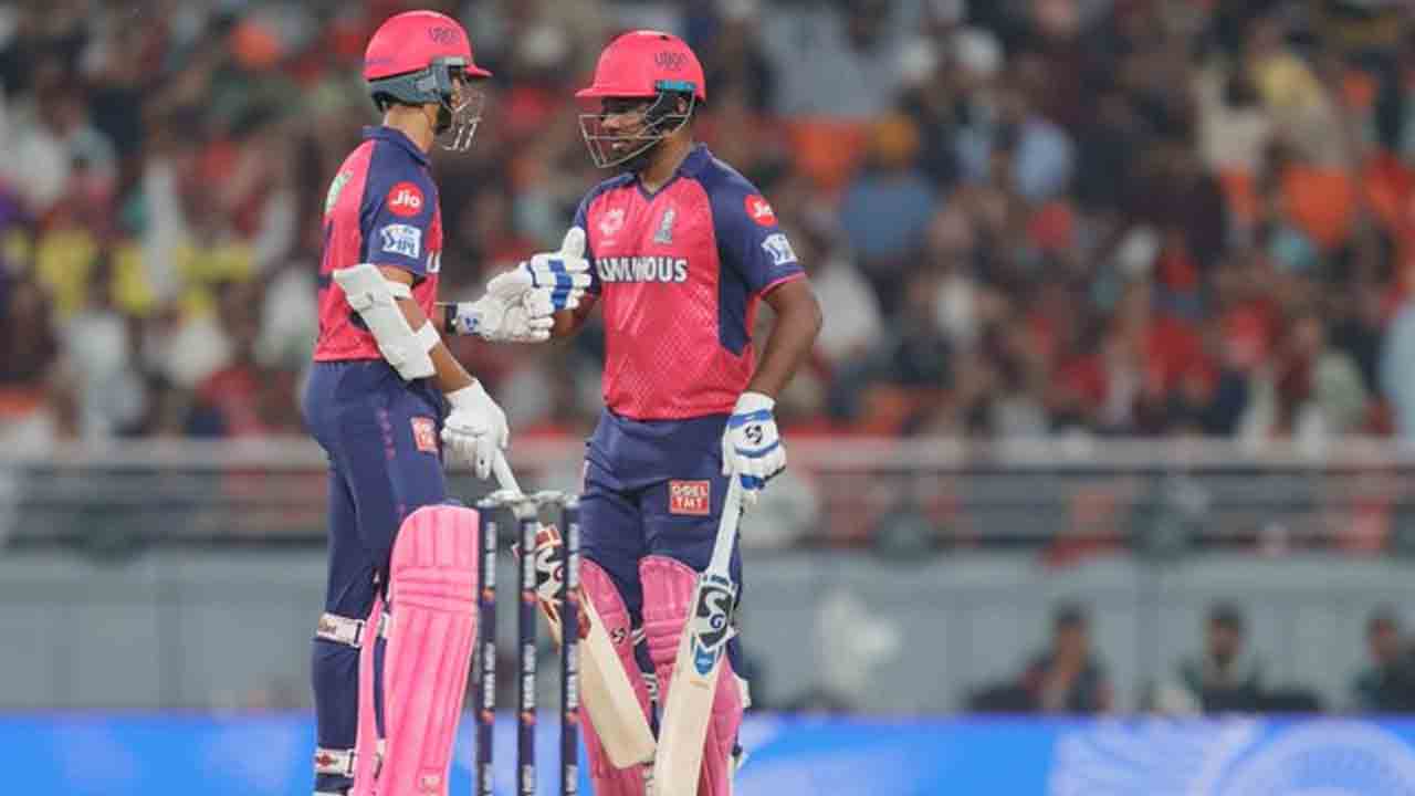 IPL 2025 | శాంస‌న్ ఔట్.. దూకుడుగా ఆడుతున్న య‌శ‌స్వీ.. 12 ఓవ‌ర్ల‌కు స్కోర్..?