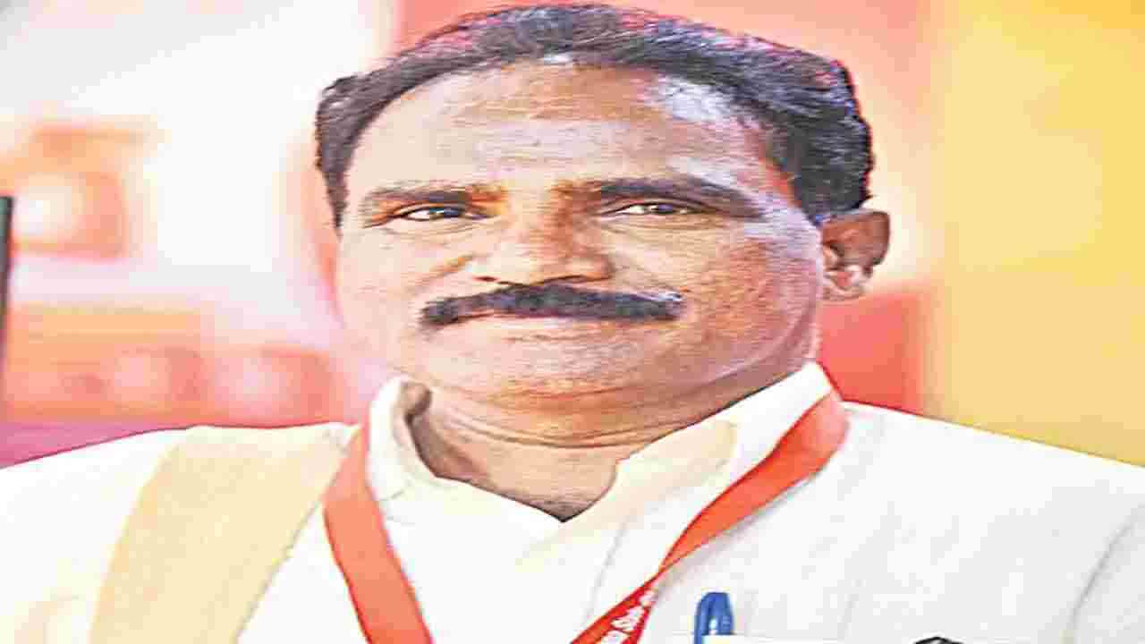 అందగత్తెల కాళ్లు కడగడం అవమానకరం