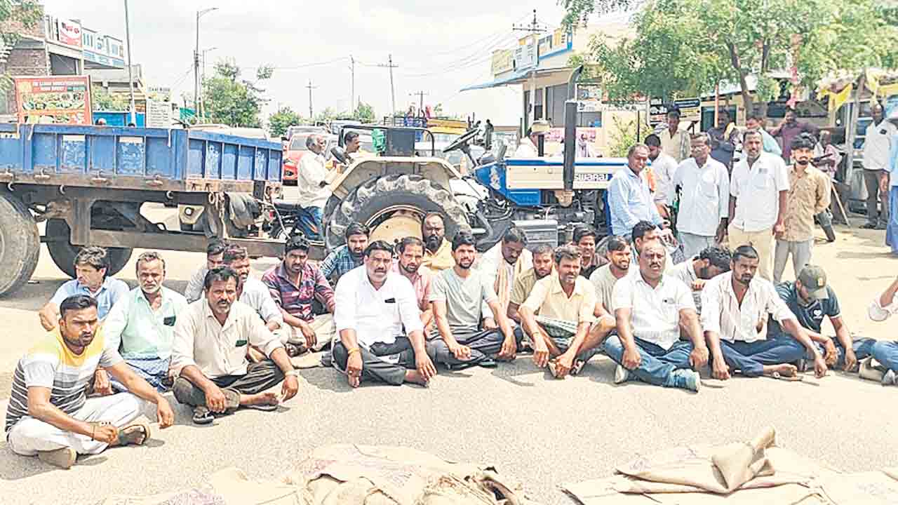 ధాన్యం వెంటవెంటే కొనండి