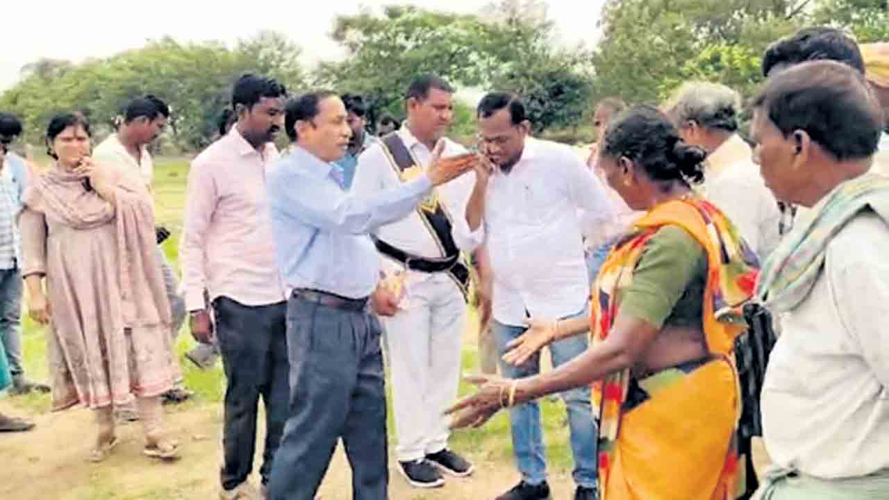 బోనస్ డబ్బులు ఎప్పుడిస్తరు?