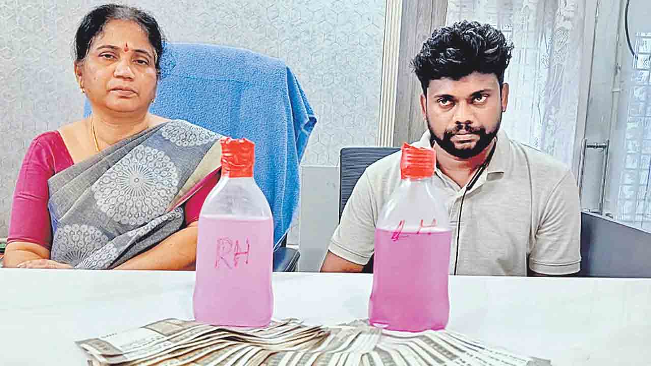 ఏసీబీకి చిక్కిన సబ్‌ రిజిస్ట్రార్‌