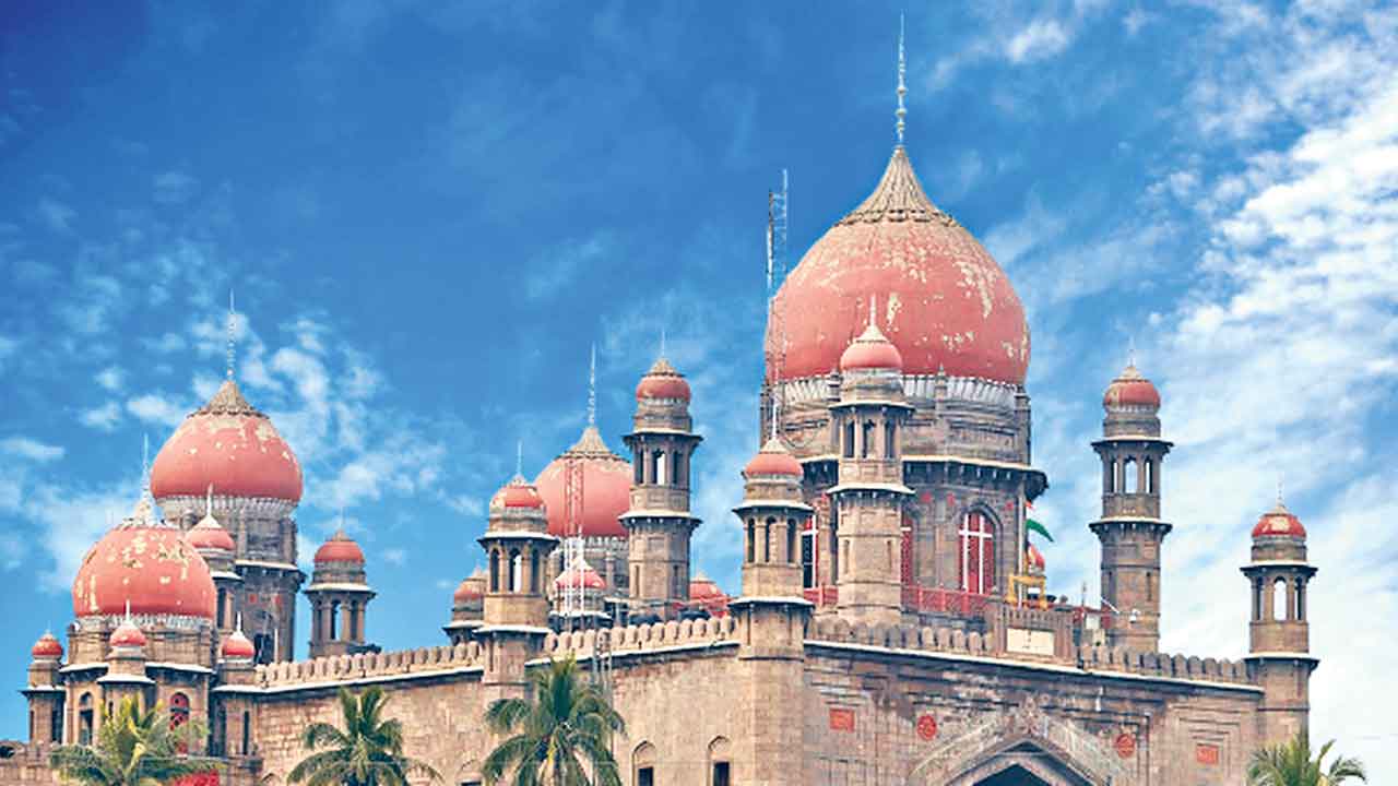 Group-1 Mains | హాల్‌టికెట్‌ నంబర్ల నుంచి ఎవాల్యుయేటర్ల నియామకం వరకు.. గ్రూప్‌-1లో తప్పు మీద తప్పు