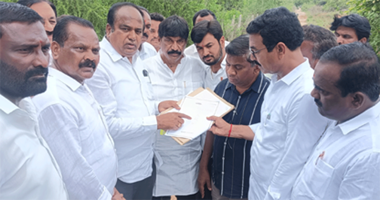  MLA Bhupathi Reddy | డిగ్రీ కళాశాల కోసం స్థల పరిశీలన చేసిన ఎమ్మెల్యే భూపతిరెడ్డి