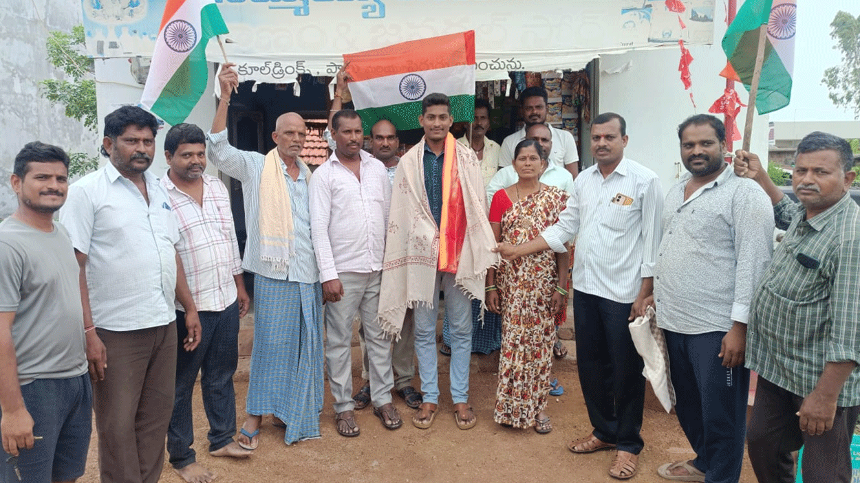 Agniveer | రేకొండలో అగ్నివీర్ జవాన్ కు ఘన సన్మానం