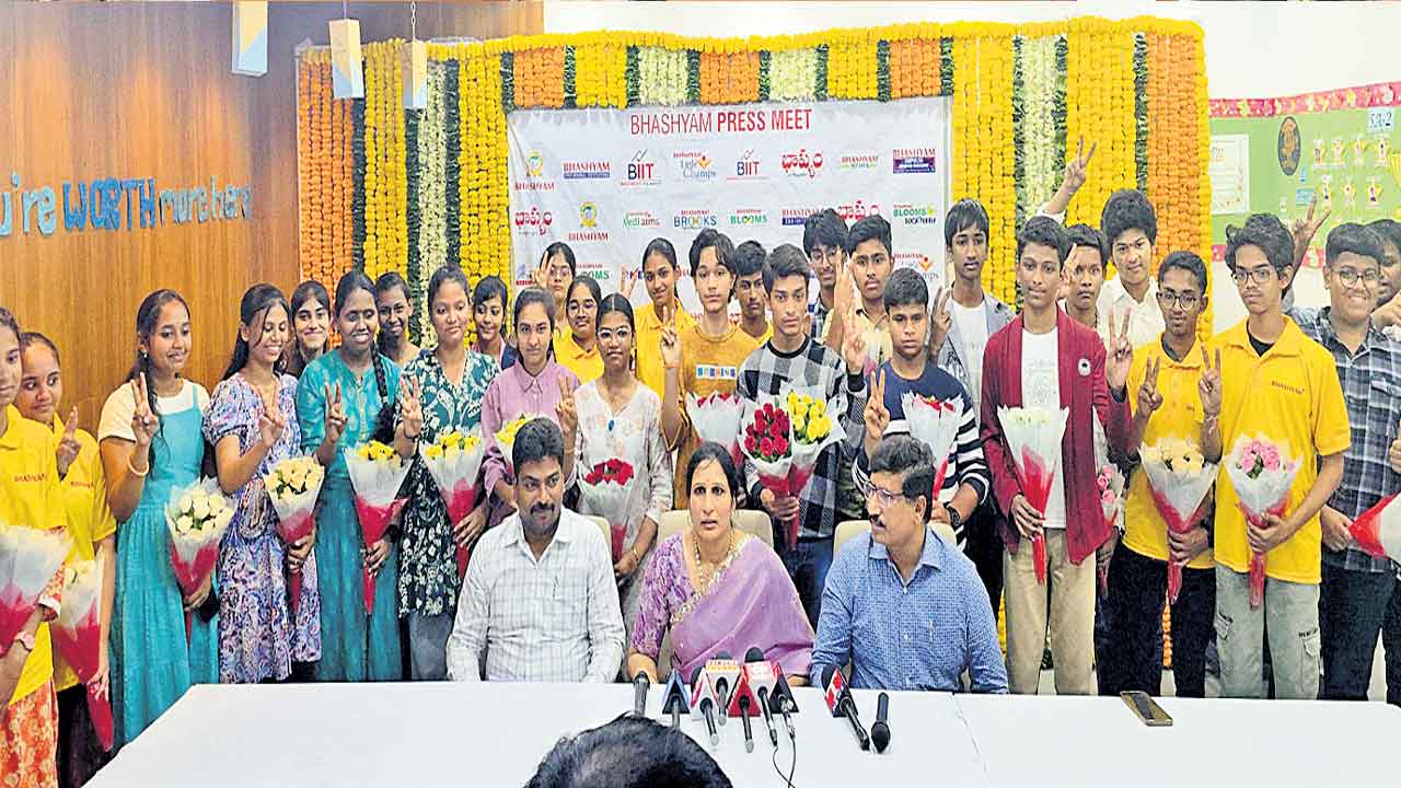 పది ఫలితాల్లో భాష్యం ప్రభంజనం