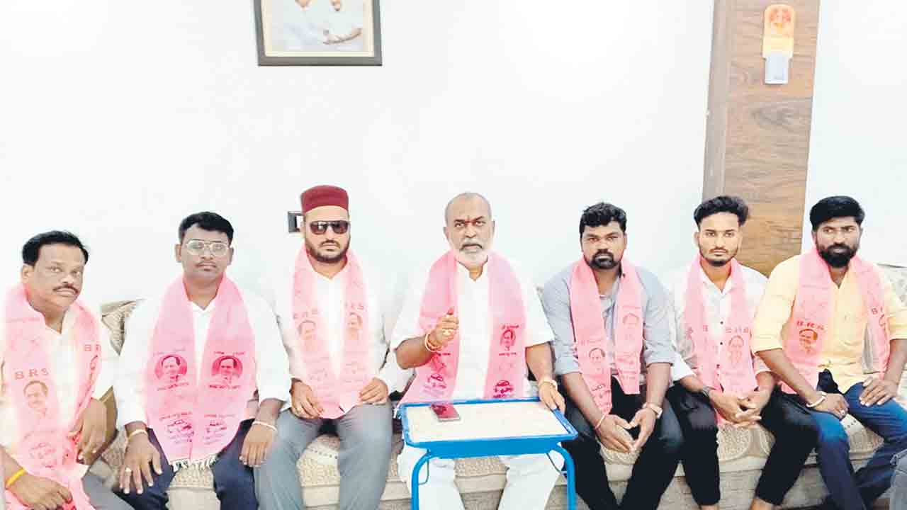ప్రభుత్వం ఆదుకోవాలి