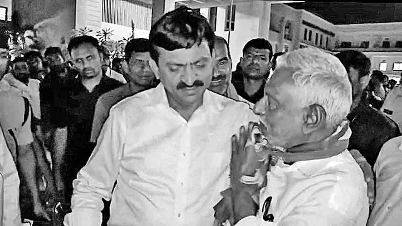 పొంగులేటికి చేదు అనుభవం