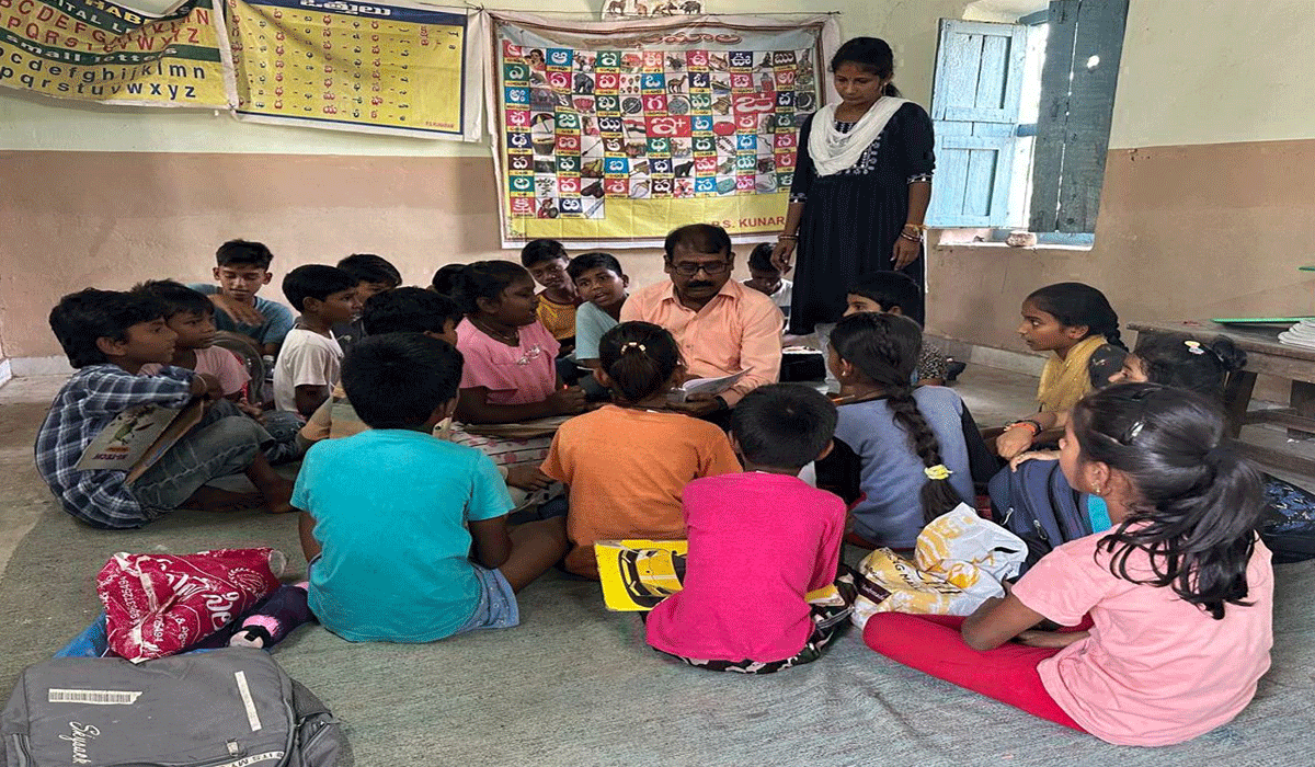 Government schools | పిల్లల్ని ప్రభుత్వ పాఠశాలలో చేర్పించాలి.. కాల్వశ్రీరాంపూర్‌ ఎంఈఓ సిరిమల్ల మహేష్