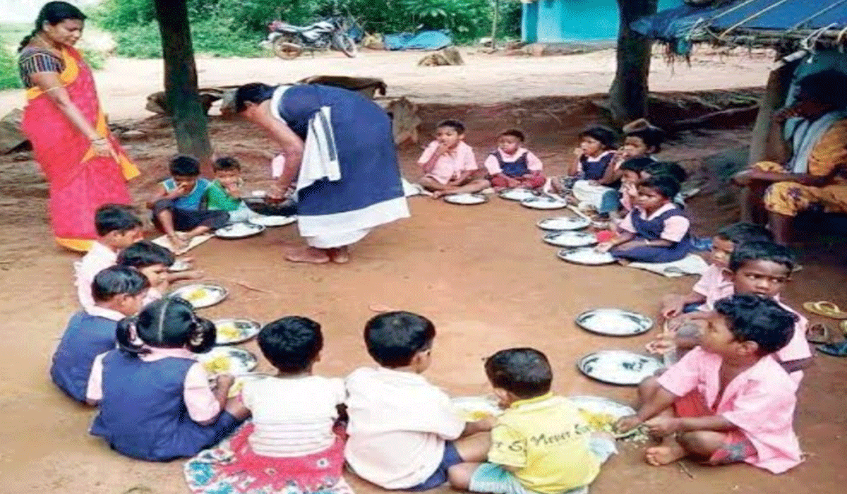  Anganwadi services  |నీరుగారనున్న లక్ష్యం… దూరం కానున్న అంగన్వాడీ సేవలు!