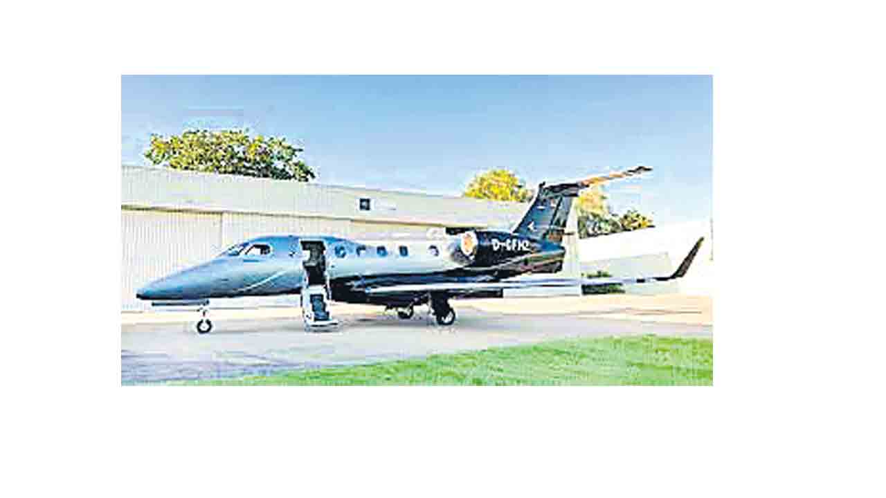 సీఎం కోసం చార్టెర్డ్‌ ఫ్లైట్‌?