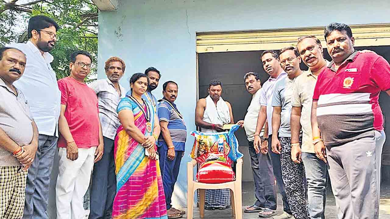 అంత్యక్రియలకు ఒప్పుకోని అద్దె ఇంటి యజమాని