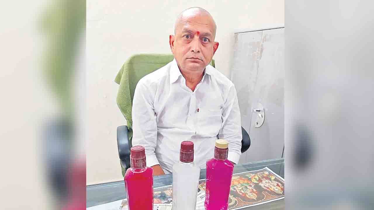 పెద్దశంకరంపేటలో ఏసీబీ దాడులు