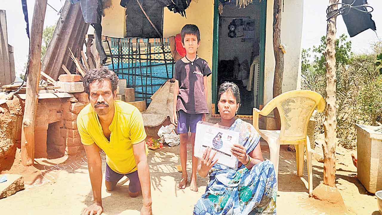 Siddipet | బీఆర్‌ఎస్‌ రజతోత్సవ సభకు వెళ్లారని.. దివ్యాంగులకు ఇందిరమ్మ ఇల్లు కట్